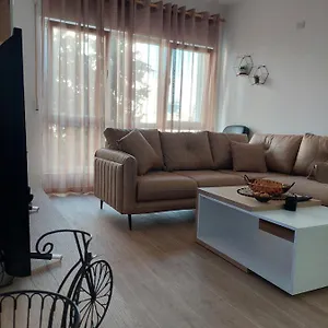 Gex , Tirana Albania