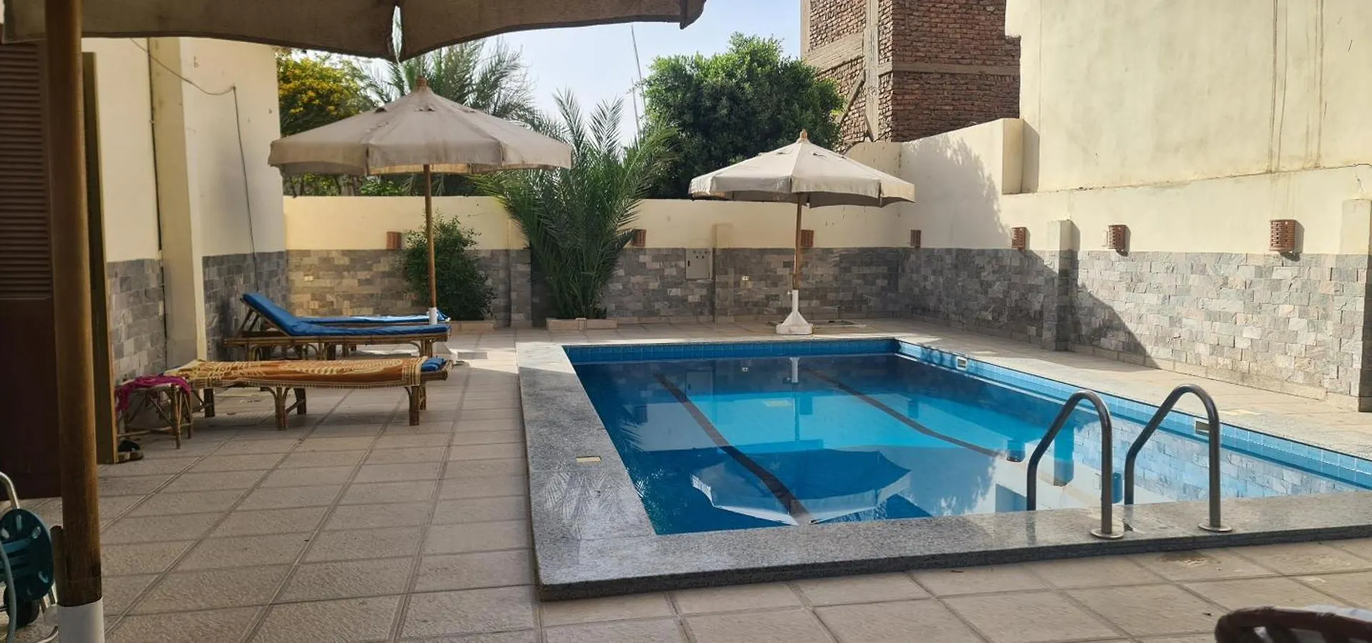 Senmut Luxory Apartments